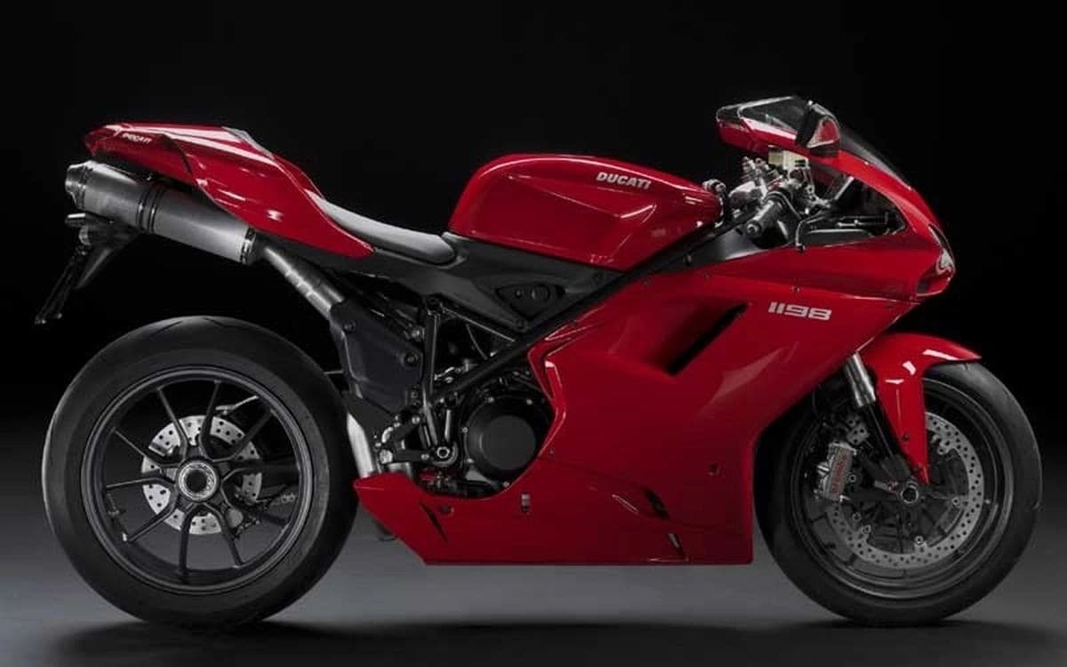 Le moto sportive di Ducati: dalla GT 750 dei primi anni Settanta alla Panigale V2